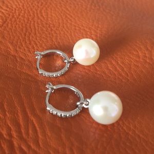 Freshwater pearl & white topaz drop hoop earrings